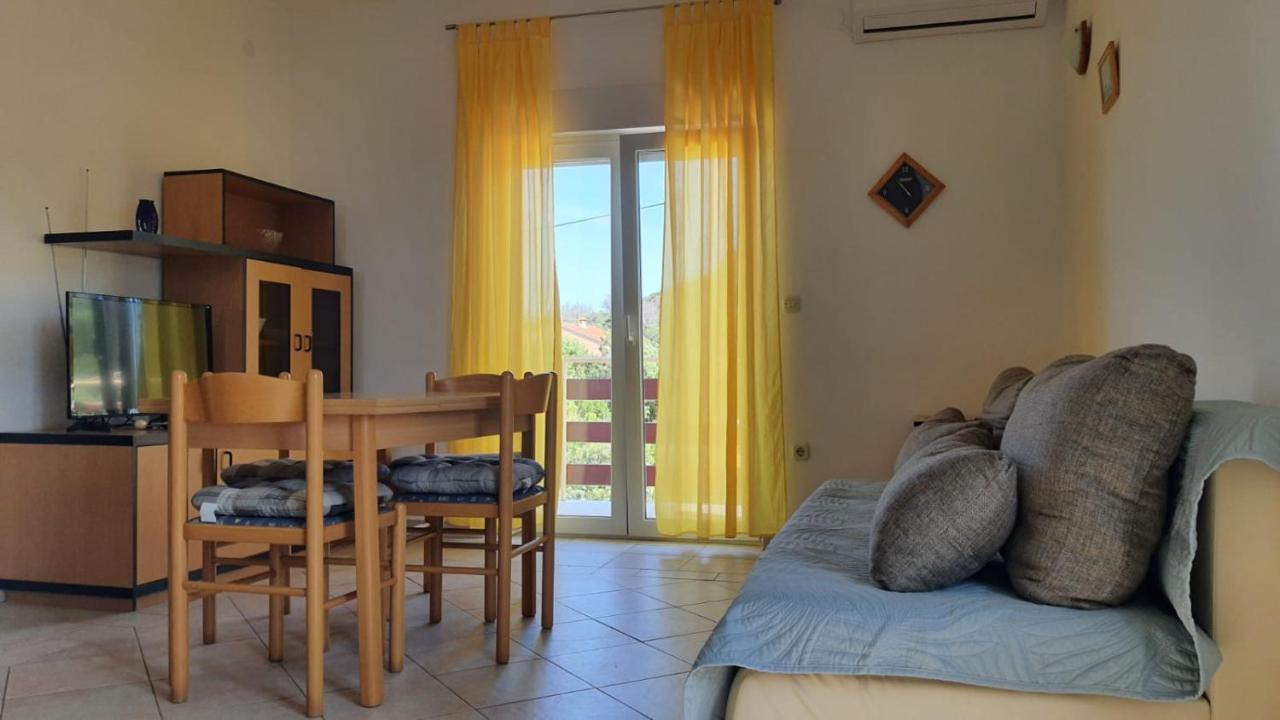Apartments Irena Božava Екстериор снимка