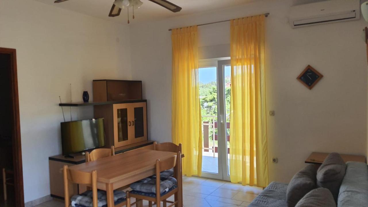 Apartments Irena Božava Екстериор снимка