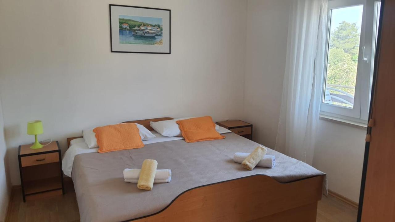 Apartments Irena Božava Екстериор снимка