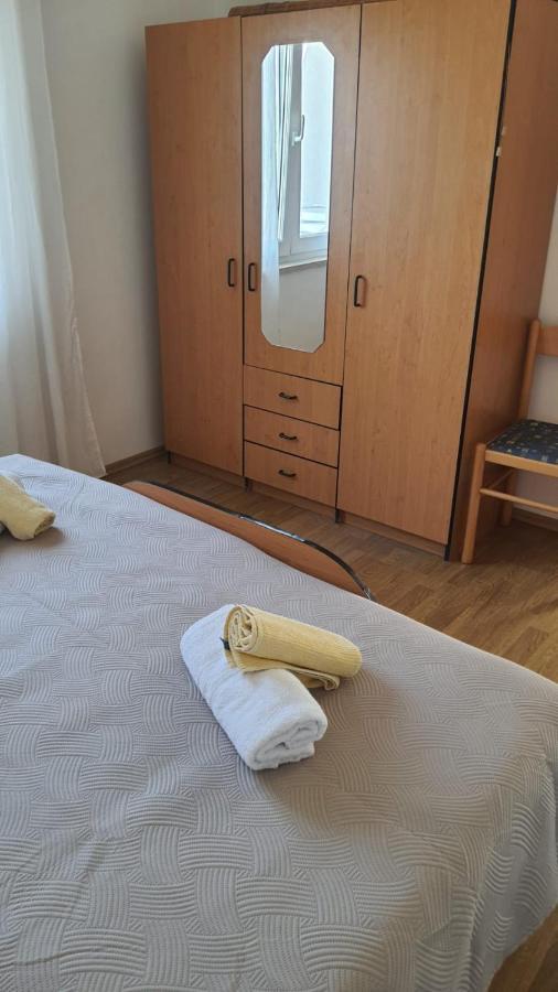 Apartments Irena Božava Екстериор снимка